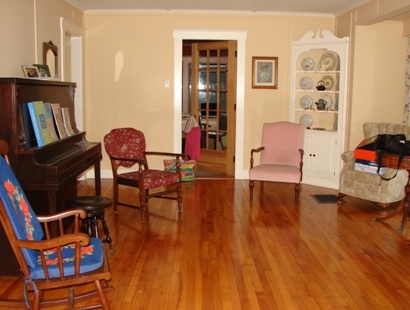 Home Staging Services Montreal Dining Room Before